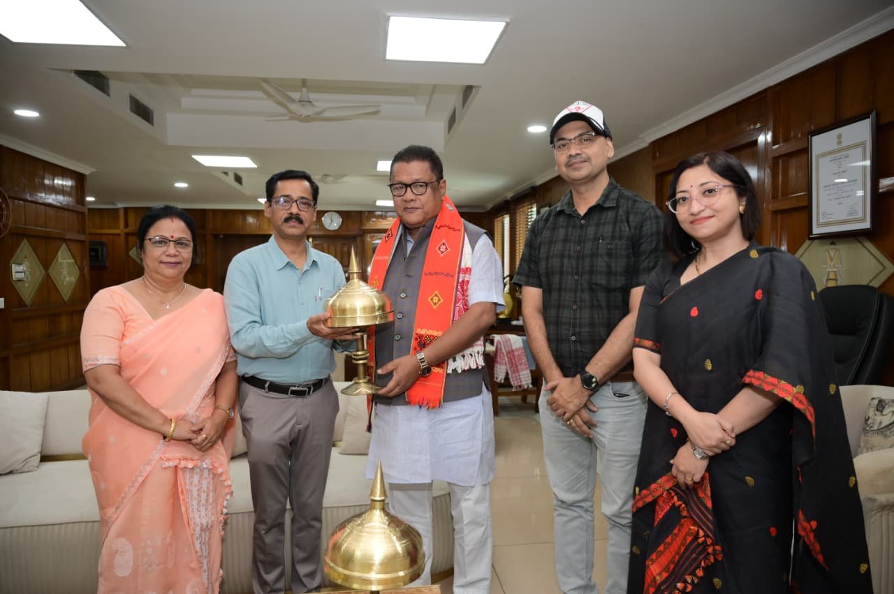 Jawaharlal Nehru College - Slide 4